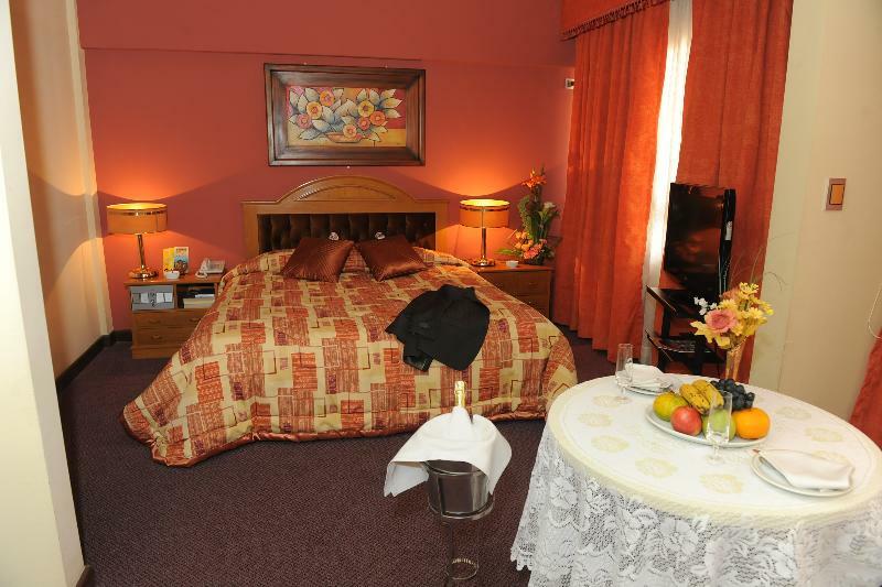 Cesar'S Plaza Hotel Cochabamba Eksteriør bilde